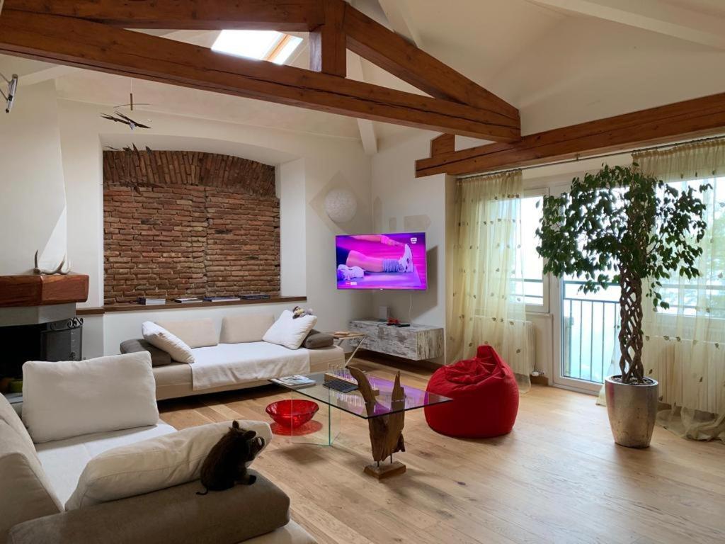 The Cherry Garden House Loft Lusso Appartement Brunate Buitenkant foto